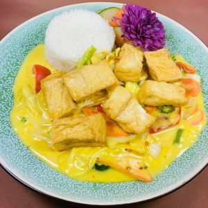 Curry Tofu mit versch. Gemüsein