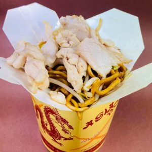 K3. Nudelbox mit Huhn, Ei, Gemüse