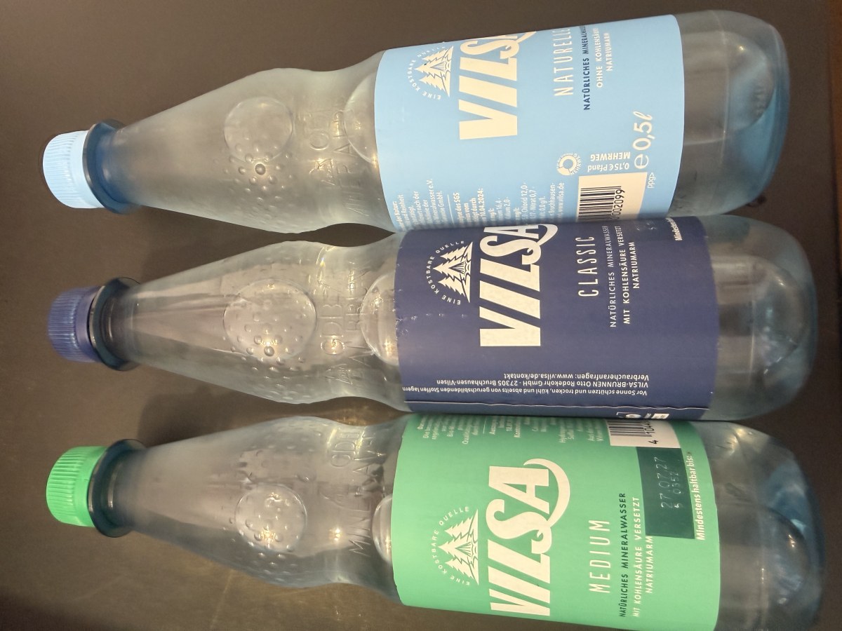 Wasser(0,5l) inkl. 15 Cent Pfand