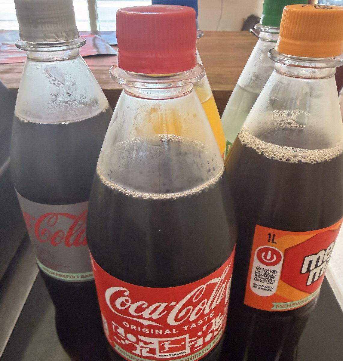 Coca Cola(1l) inkl. 15 Cent Pfand